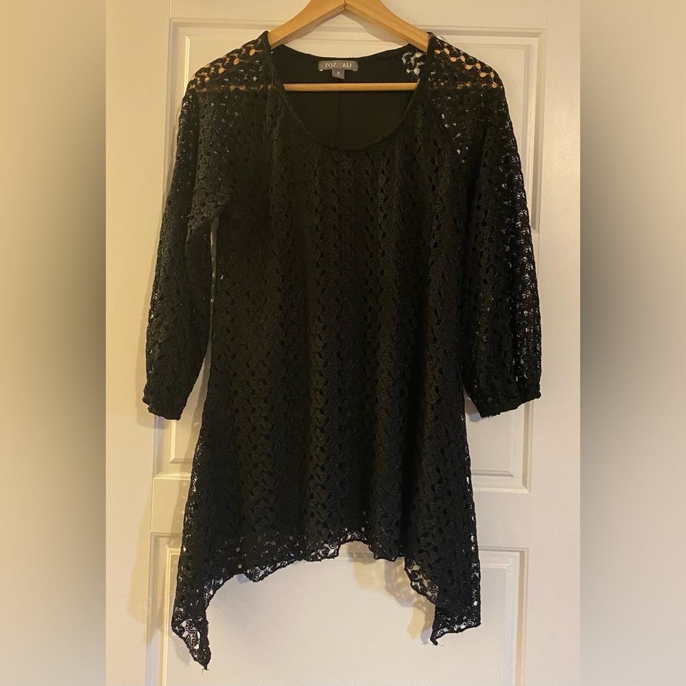 Roz & Ali Crochet Lace Tunic medium